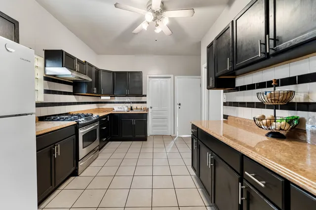 $380,000 | 1641 North Kedzie Avenue, Chicago, IL 60647