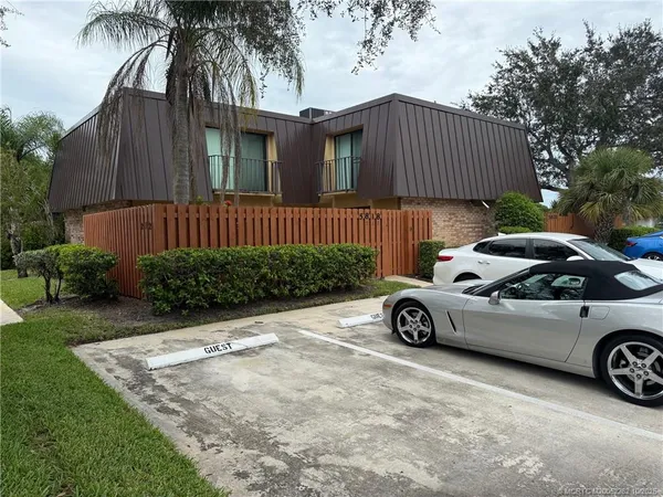 $220,000 | 5818 Southeast Windsong Lane, Stuart, FL 34997