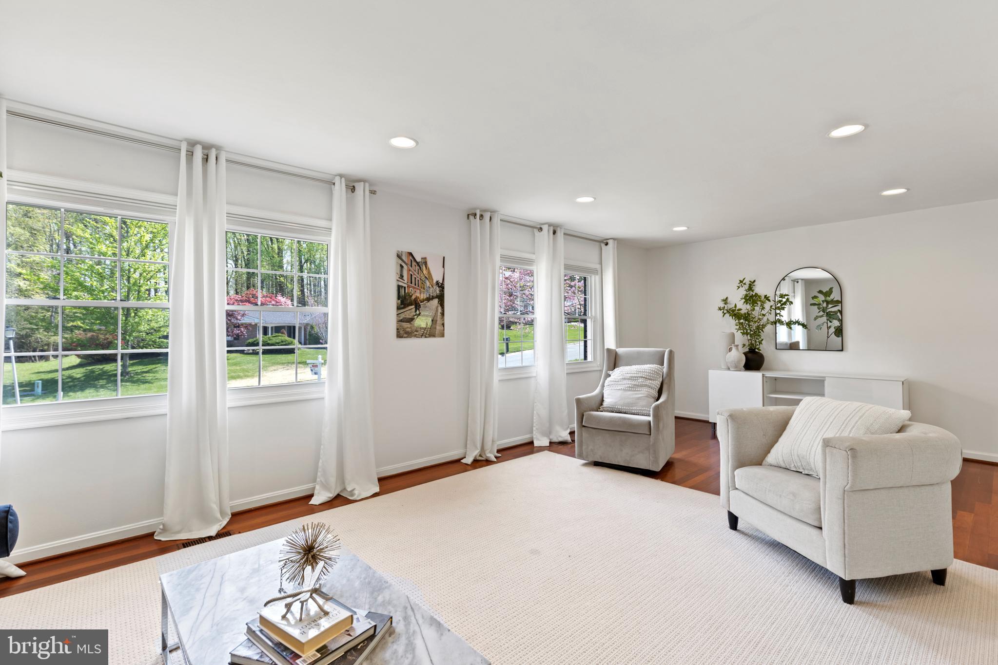 2821 Blue Spruce Lane Silver Spring, MD 20906 - Photo 10 of 45 Spacious Living Room!