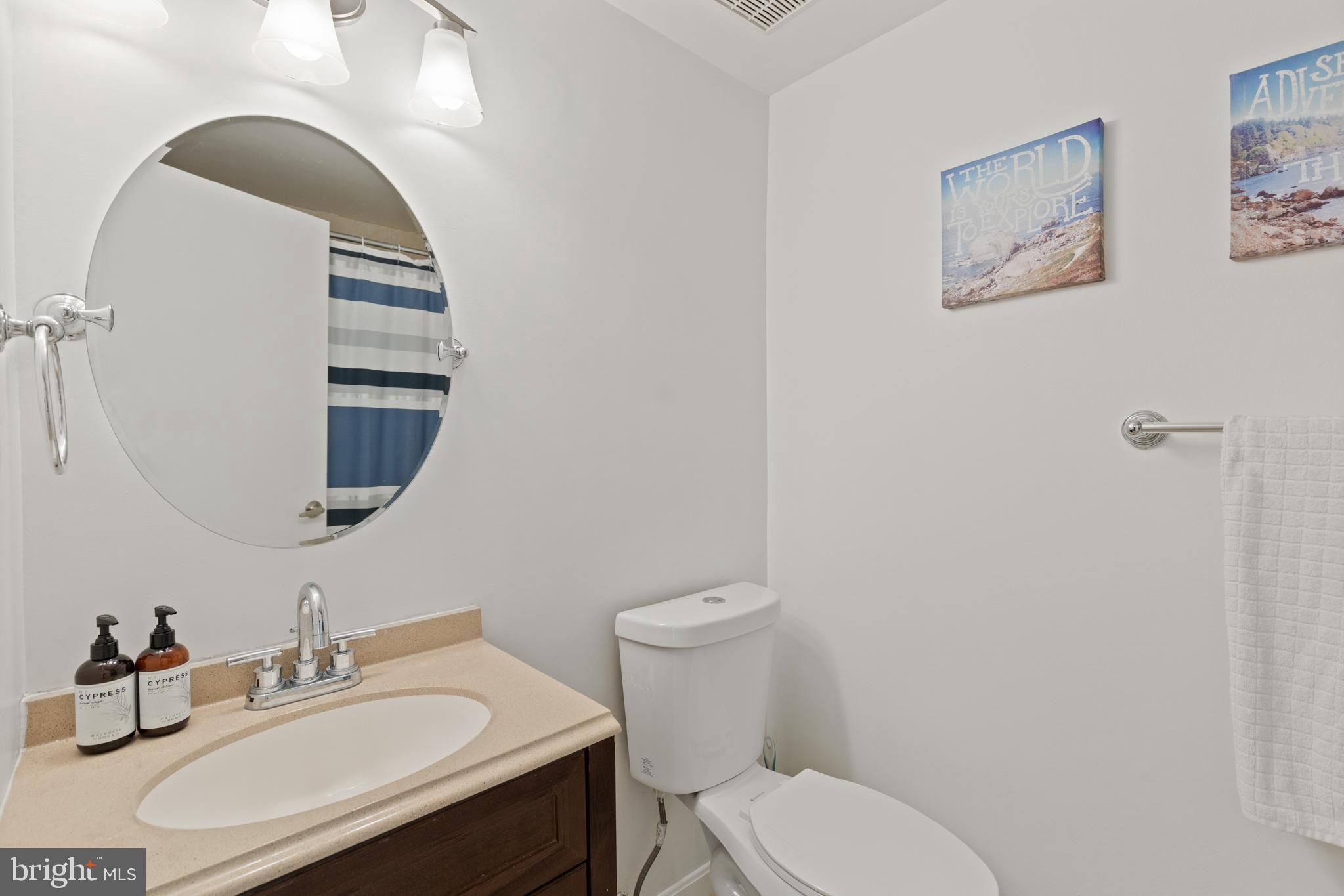 2821 Blue Spruce Lane Silver Spring, MD 20906 - Photo 30 of 45 Hallway Bath!