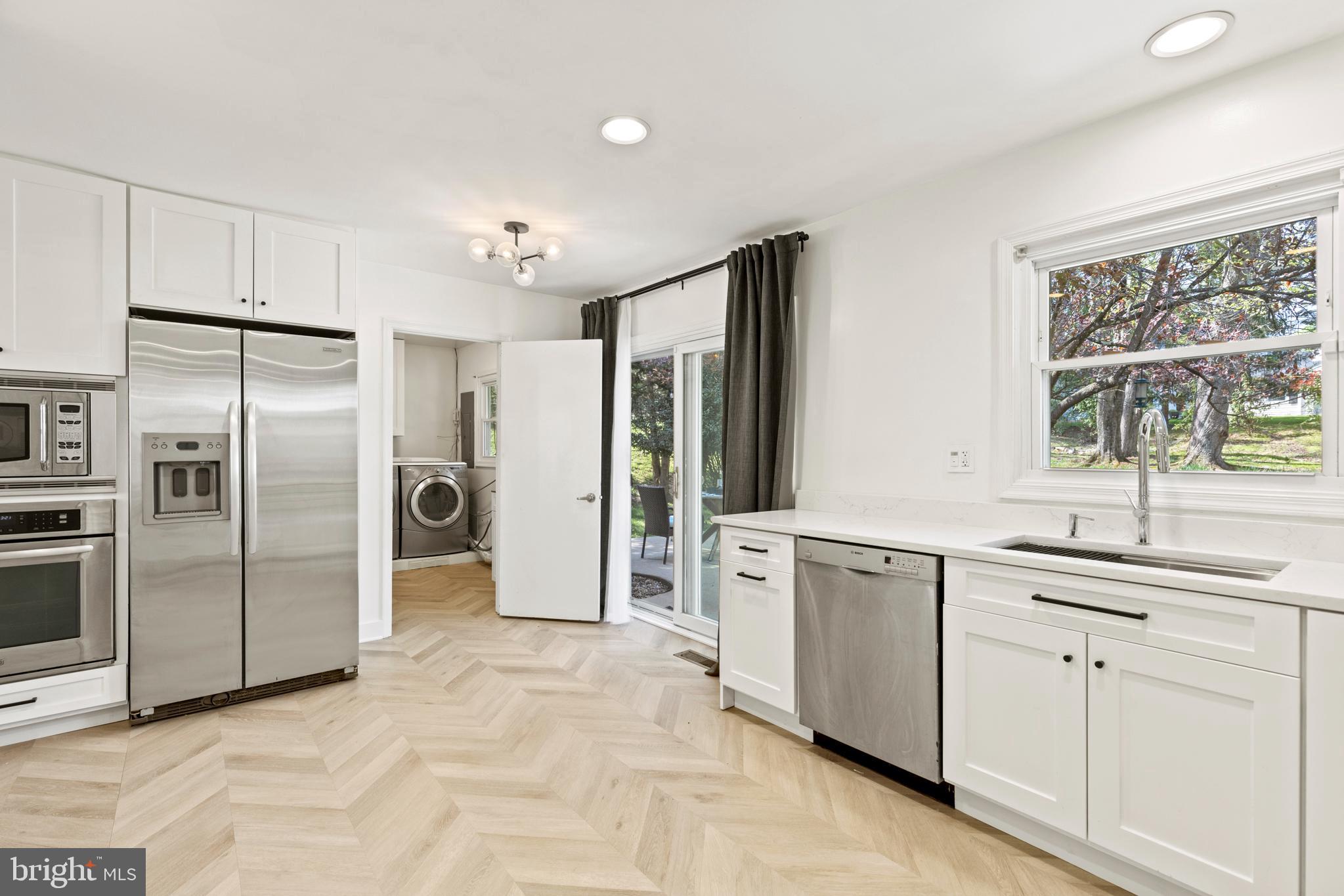 2821 Blue Spruce Lane Silver Spring, MD 20906 - Photo 4 of 45 Gorgeous fully renovated Kitchen!