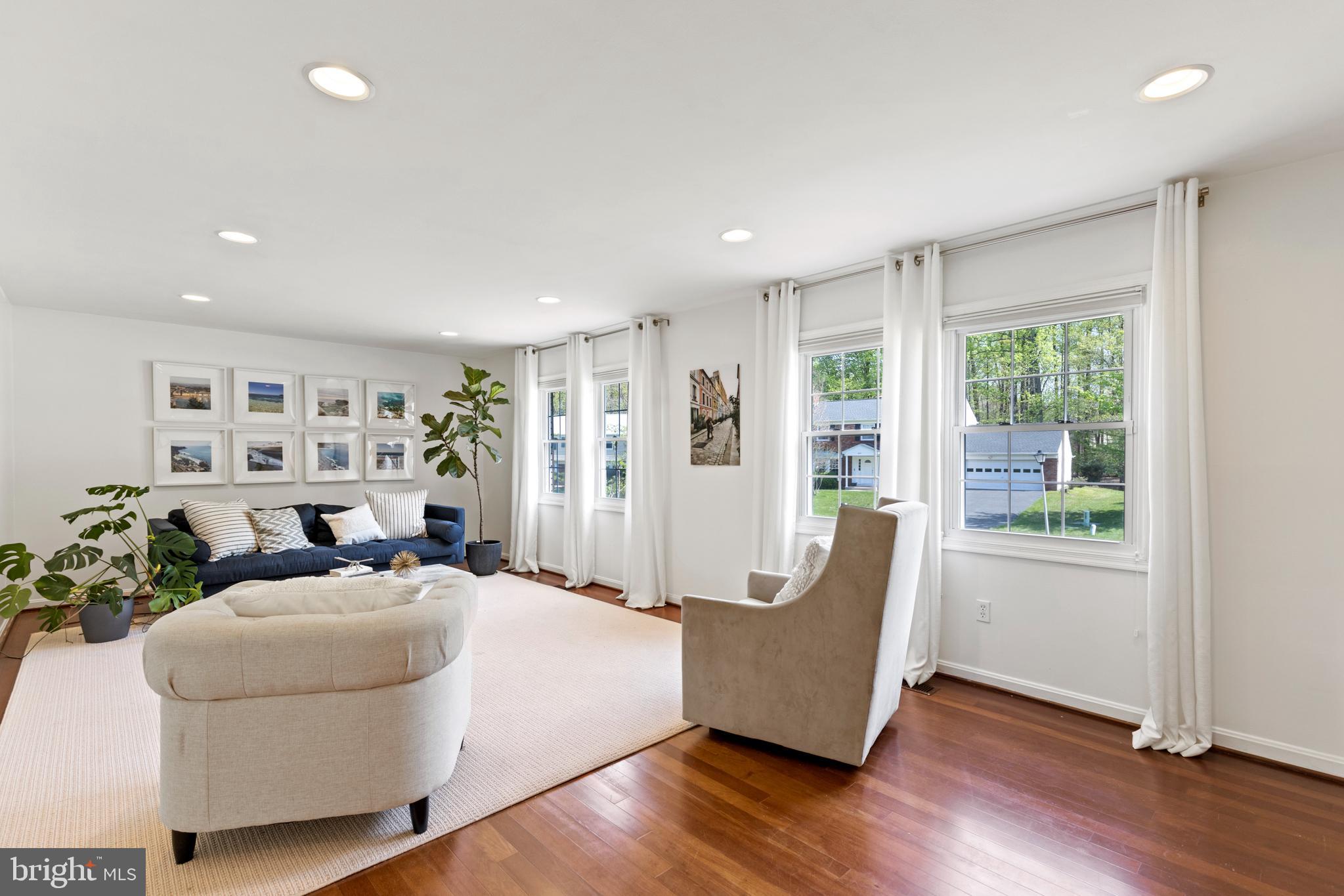 2821 Blue Spruce Lane Silver Spring, MD 20906 - Photo 8 of 45 Living room room w/many windows!