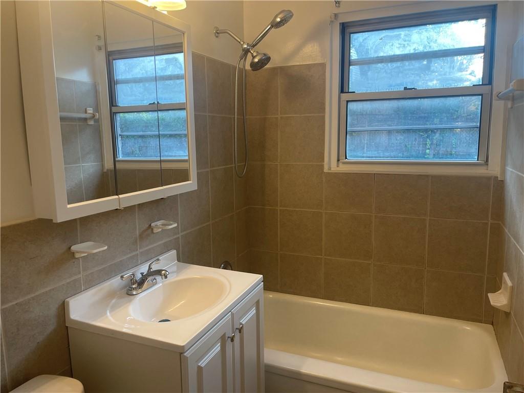 1010 Rottkamp Street, Unit 2 Valley Stream, NY 11580 - Photo 6 of 14 Gallery Image 6