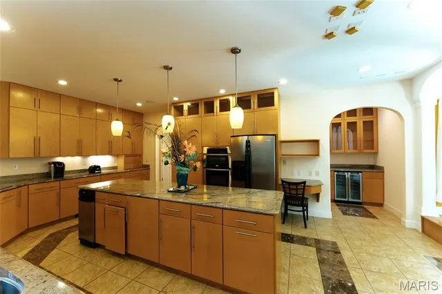 $775,000 | 1025 Cobblestone Drive, Rolla, MO 65401