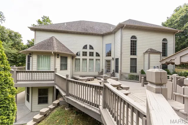 $775,000 | 1025 Cobblestone Drive, Rolla, MO 65401