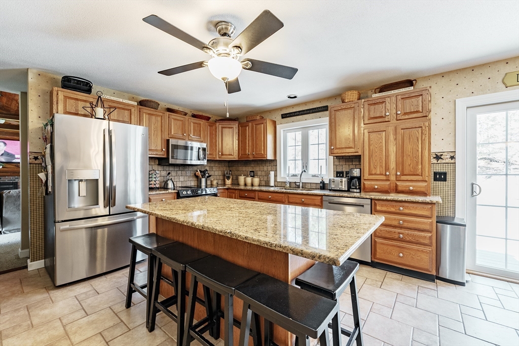 43 Mt Dumplin Road Thorndike, MA 01079 - Photo 6 of 41 Gallery Image 6