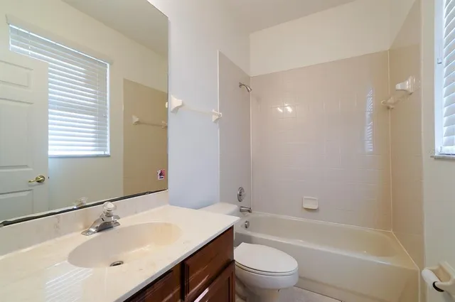 $3,695 | 4396 Conroy Club Drive, Orlando, FL 32835