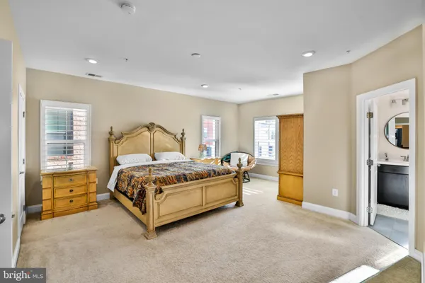 $3,400 | 3310 Tribune Court, Unit F, Hyattsville, MD 20782