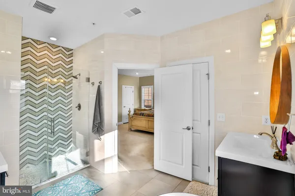 $3,400 | 3310 Tribune Court, Unit F, Hyattsville, MD 20782