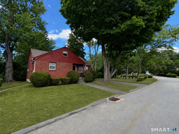 $289,000 | 25 West Chapel Street, Torrington, CT 06790