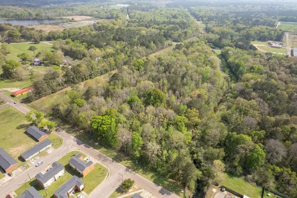 $99,000 | 144 Don Curt Boulevard, Ellisville, MS 39437