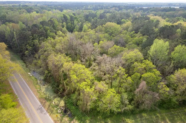 $99,000 | 144 Don Curt Boulevard, Ellisville, MS 39437