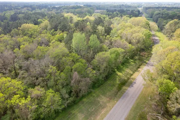 $99,000 | 144 Don Curt Boulevard, Ellisville, MS 39437