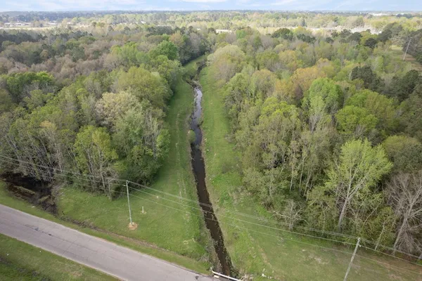 $99,000 | 144 Don Curt Boulevard, Ellisville, MS 39437