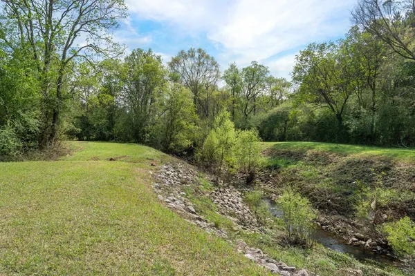 $99,000 | 144 Don Curt Boulevard, Ellisville, MS 39437