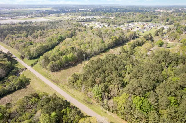 $99,000 | 144 Don Curt Boulevard, Ellisville, MS 39437