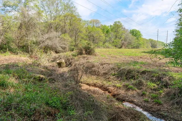 $99,000 | 144 Don Curt Boulevard, Ellisville, MS 39437