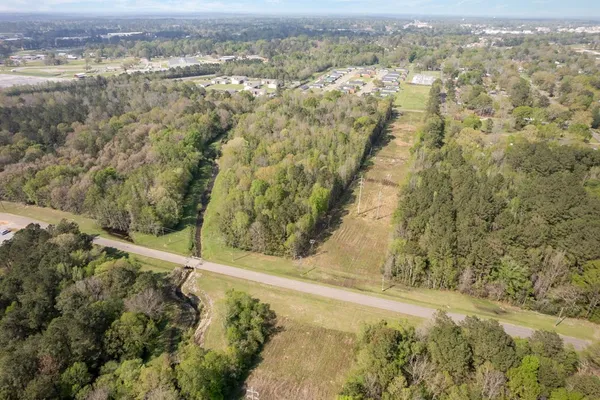 $99,000 | 144 Don Curt Boulevard, Ellisville, MS 39437