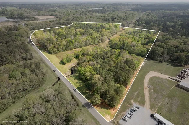 $99,000 | 144 Don Curt Boulevard, Ellisville, MS 39437