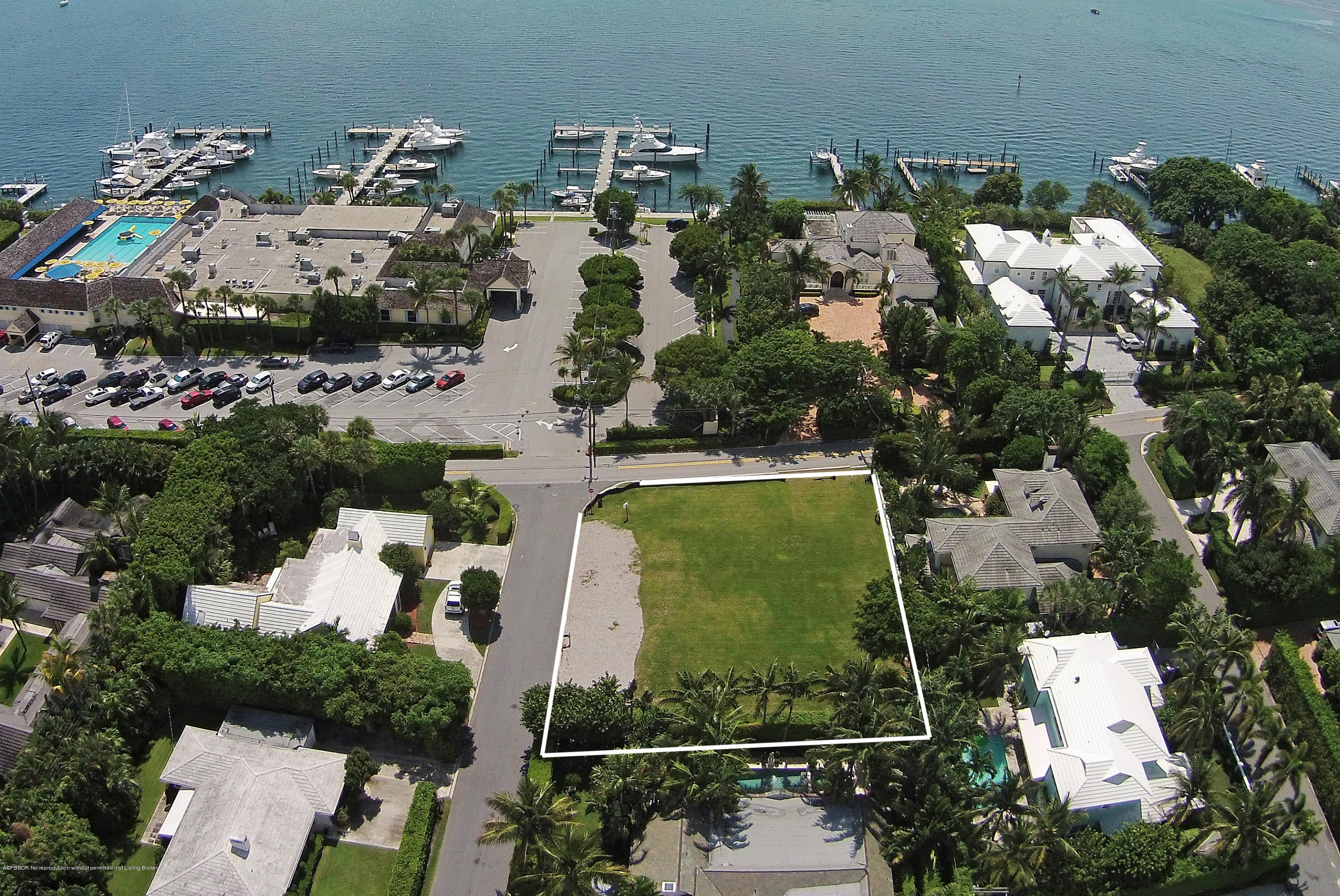 167 Seagate Road Palm Beach, FL 33480 - Photo 2 of 4 Seagate 2