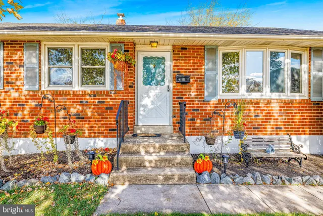 $359,900 | 30 Tuckahoe Road, New Castle, DE 19720