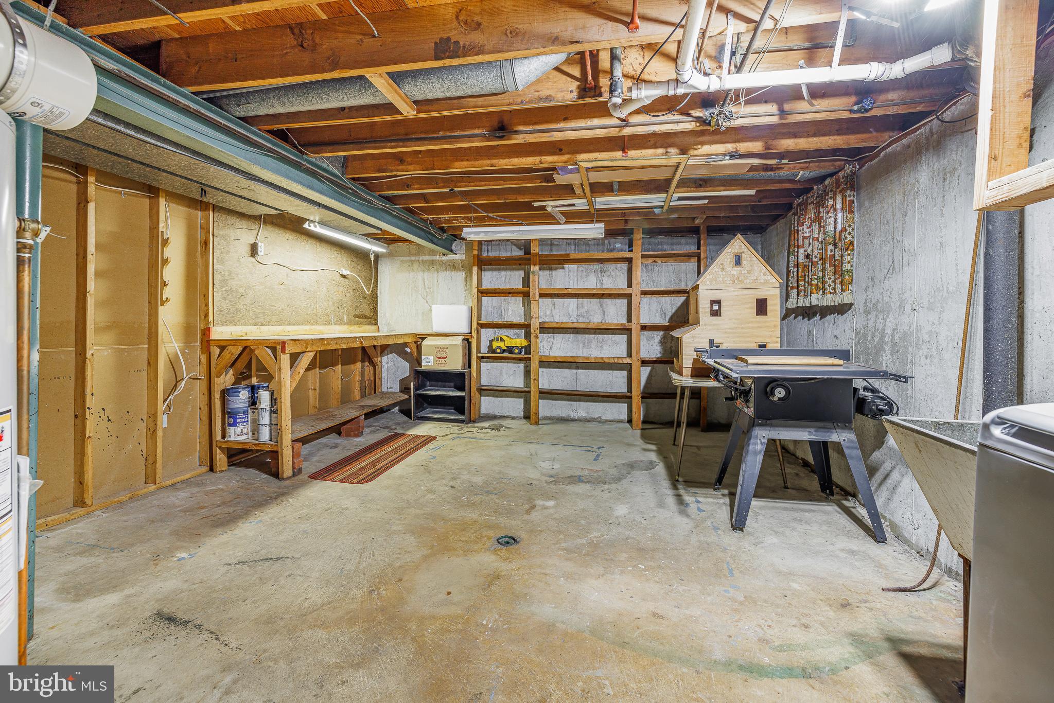30 Tuckahoe Road New Castle, DE 19720 - Photo 39 of 40 Spacious basement ready for your projects.