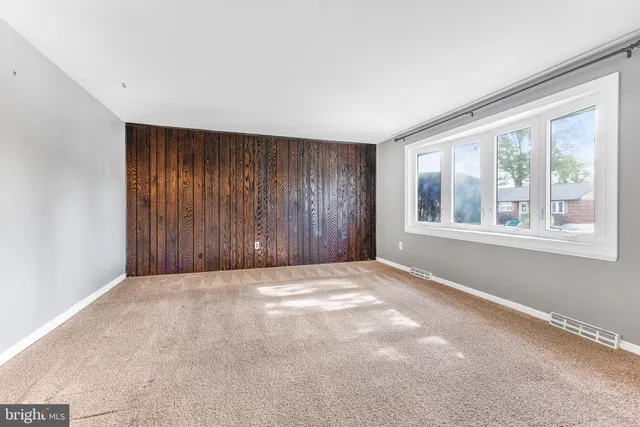 $359,900 | 30 Tuckahoe Road, New Castle, DE 19720