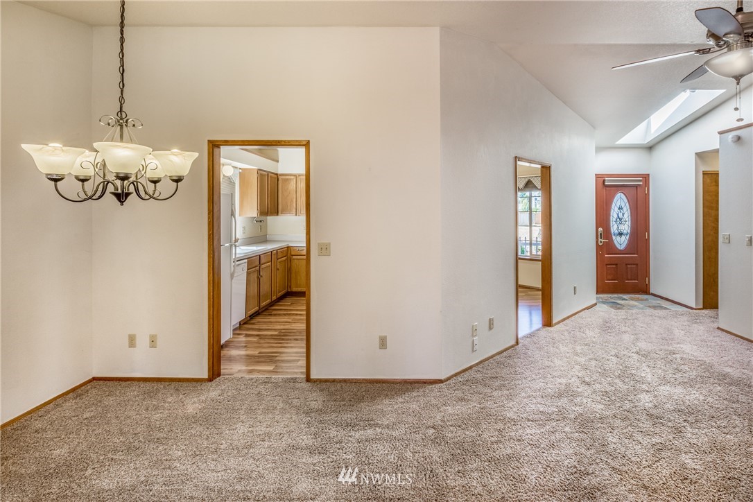 5935 Cherokee Loop Southeast Lacey, WA 98513 - Photo 11 of 25 Gallery Image 11