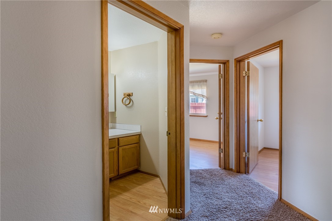 5935 Cherokee Loop Southeast Lacey, WA 98513 - Photo 18 of 25 Gallery Image 18