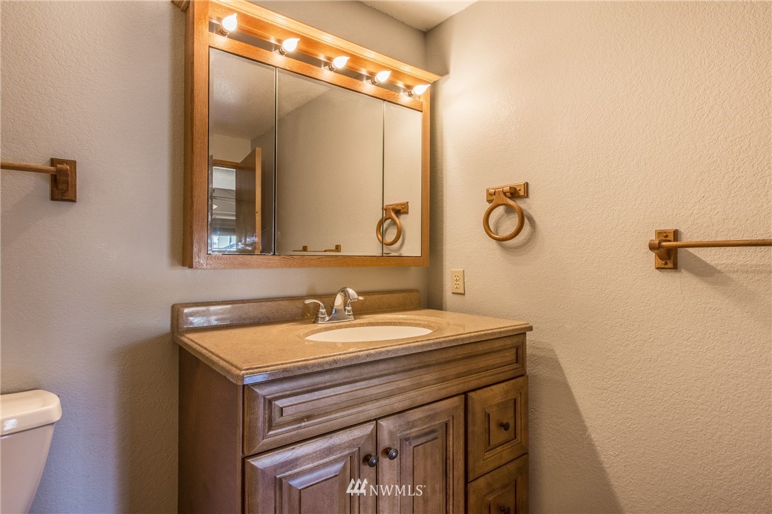 5935 Cherokee Loop Southeast Lacey, WA 98513 - Photo 23 of 25 Gallery Image 23