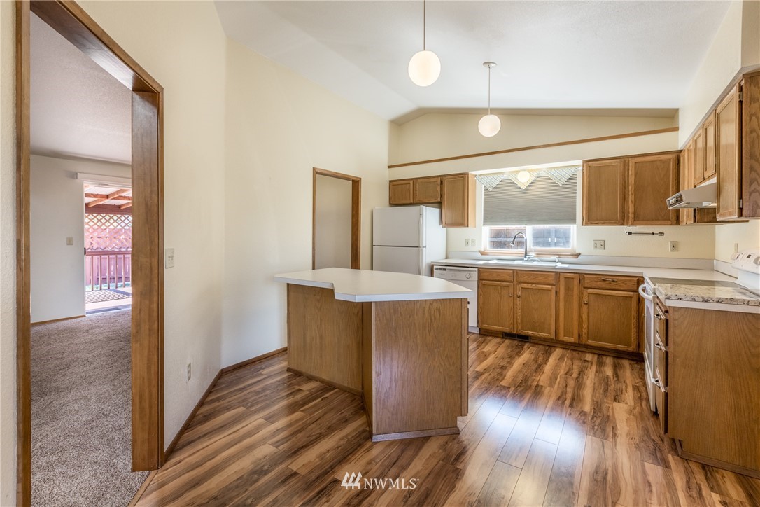 5935 Cherokee Loop Southeast Lacey, WA 98513 - Photo 8 of 25 Gallery Image 8