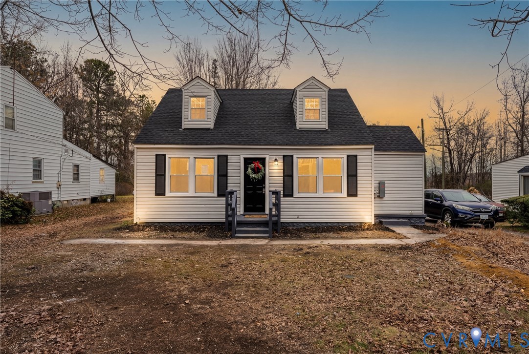 1989 Cox Road Blackstone, VA 23824 - Photo 3 of 44 New england style home with a shingled roof
