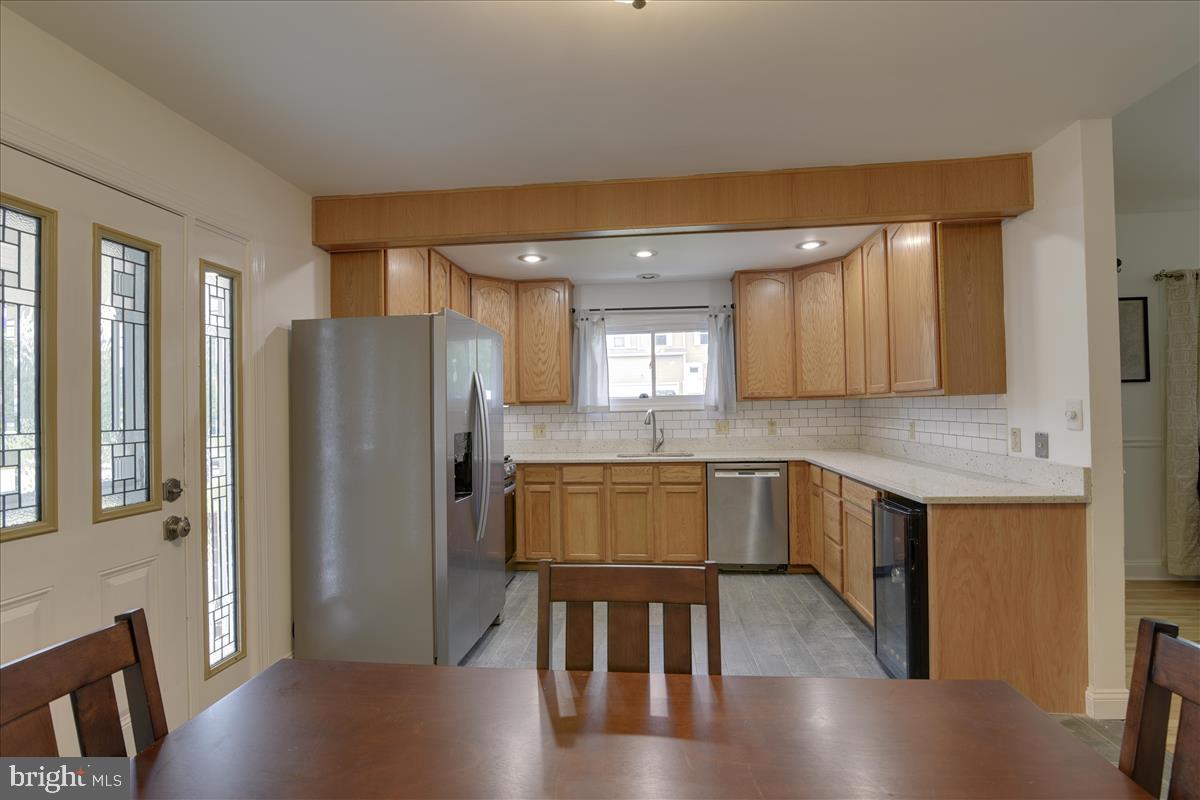 309 Ferndale Road Glen Burnie, MD 21061 - Photo 12 of 62 Fully Appointed Kitchen
