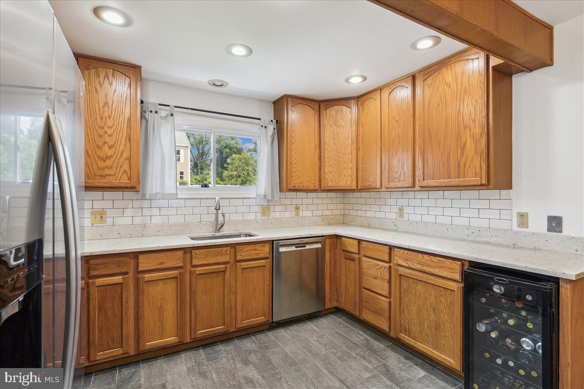 309 Ferndale Road Glen Burnie, MD 21061 - Photo 14 of 62 Fully Appointed Kitchen