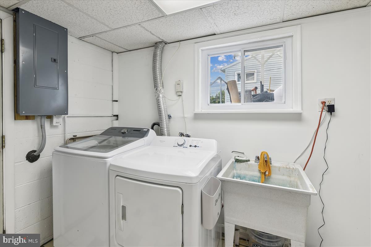309 Ferndale Road Glen Burnie, MD 21061 - Photo 22 of 62 Lower Level Laundry
