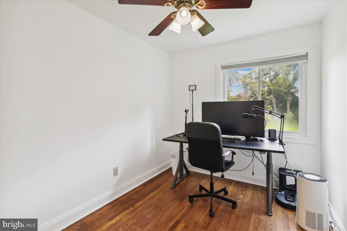 309 Ferndale Road Glen Burnie, MD 21061 - Photo 36 of 62 Upper Level Bedroom 3