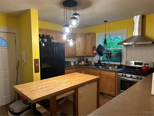 $230,000 | 318 Marcellus Street, Syracuse, NY 13204