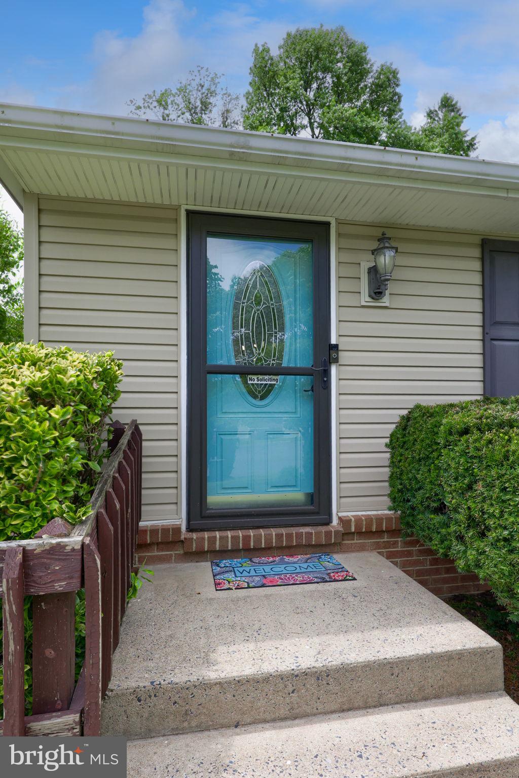 715 Kenton Road Lancaster, PA 17601 - Photo 2 of 27