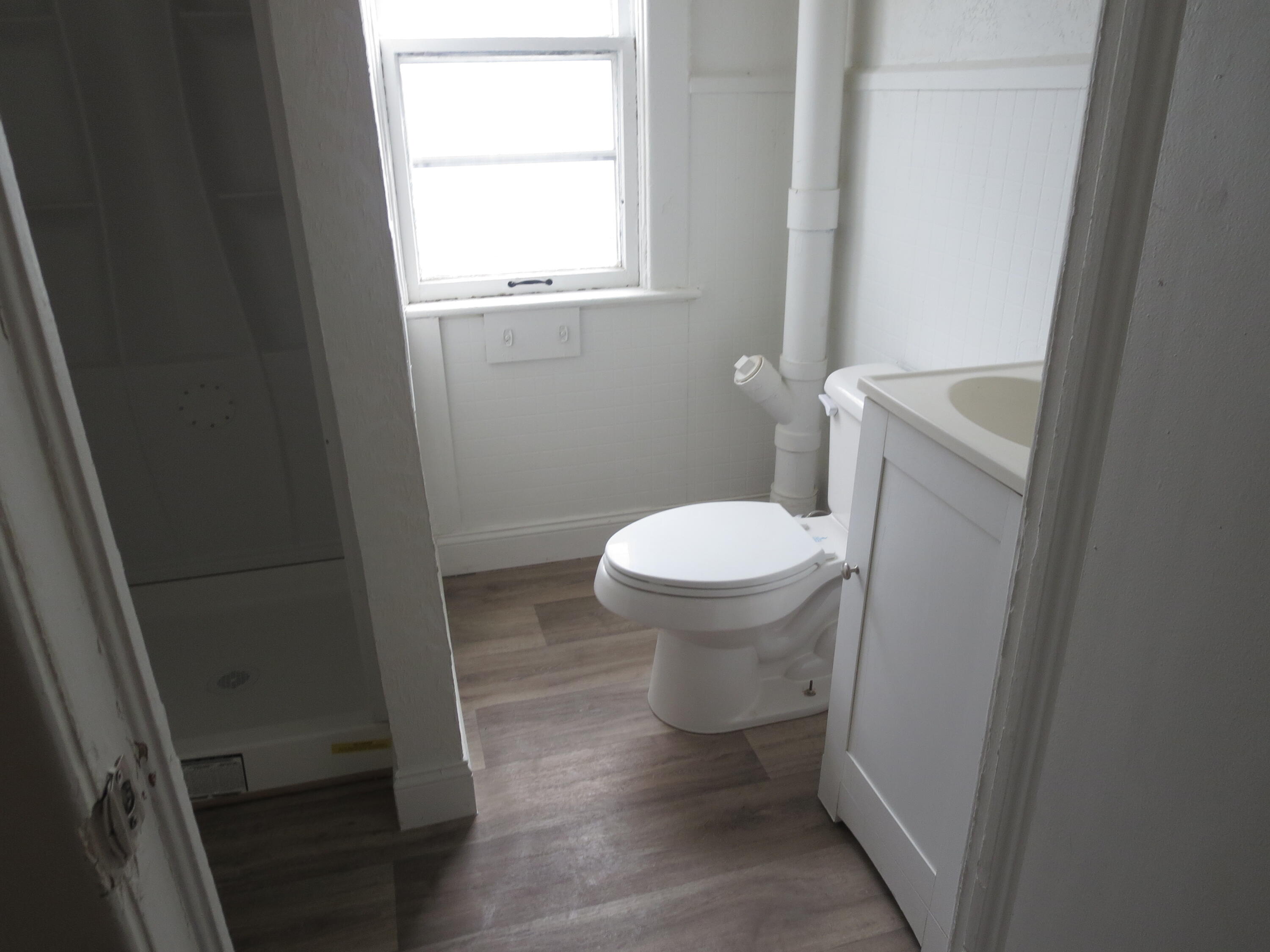 1315 Jackson Street Kalamazoo, MI 49001 - Photo 13 of 17 IMG_1032