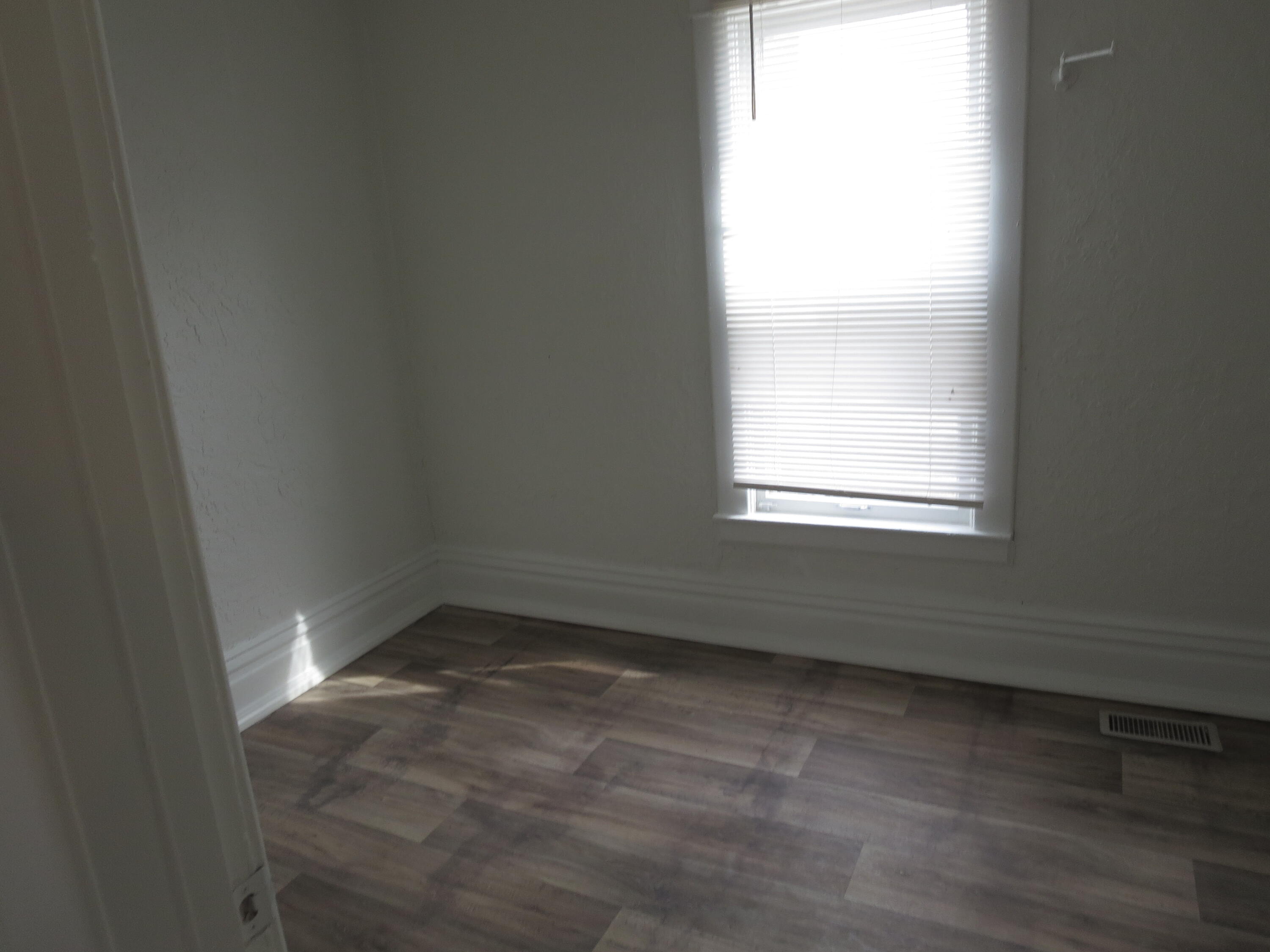 1315 Jackson Street Kalamazoo, MI 49001 - Photo 15 of 17 IMG_1029