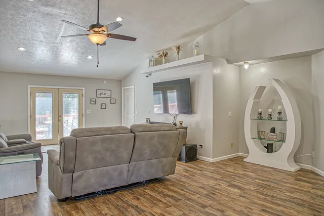 $380,000 | 177 Prosperity Drive, Baxter, TN 38544