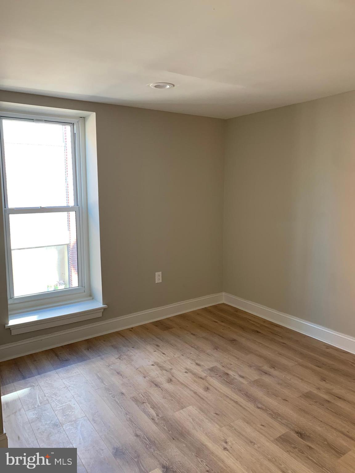 2311 Spruce Street, Unit 306 Philadelphia, PA 19103 - Photo 4 of 7