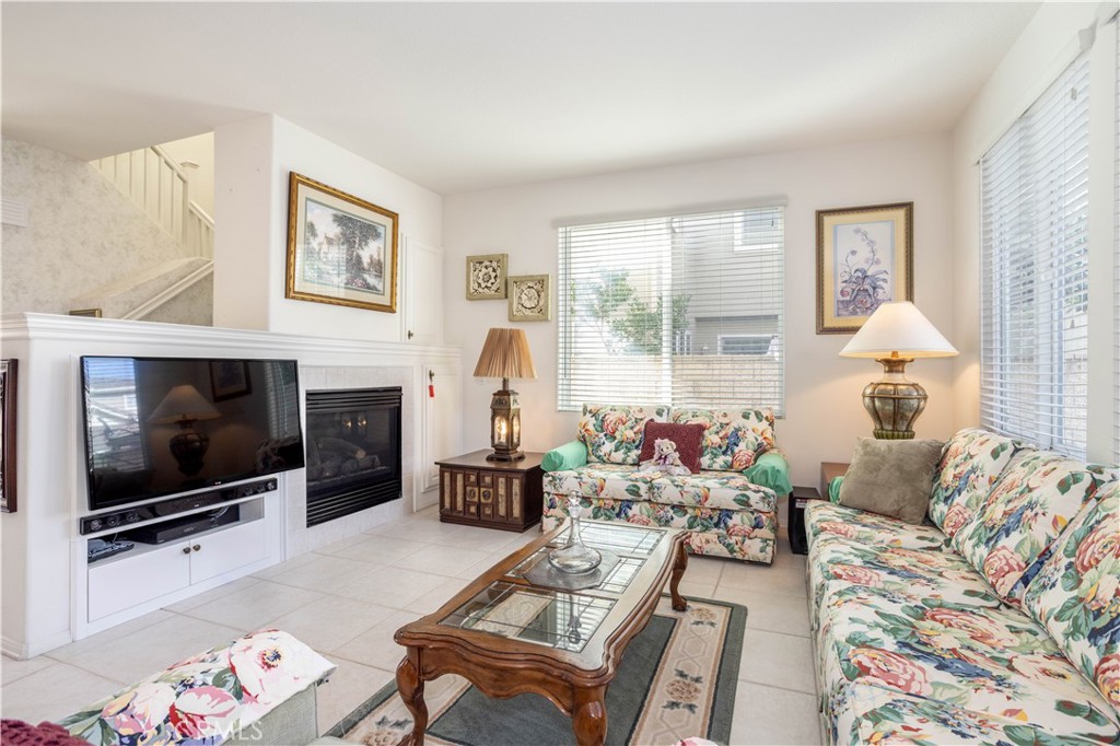 11457 Oakford Lane Porter Ranch, CA 91326 - Photo 7 of 41