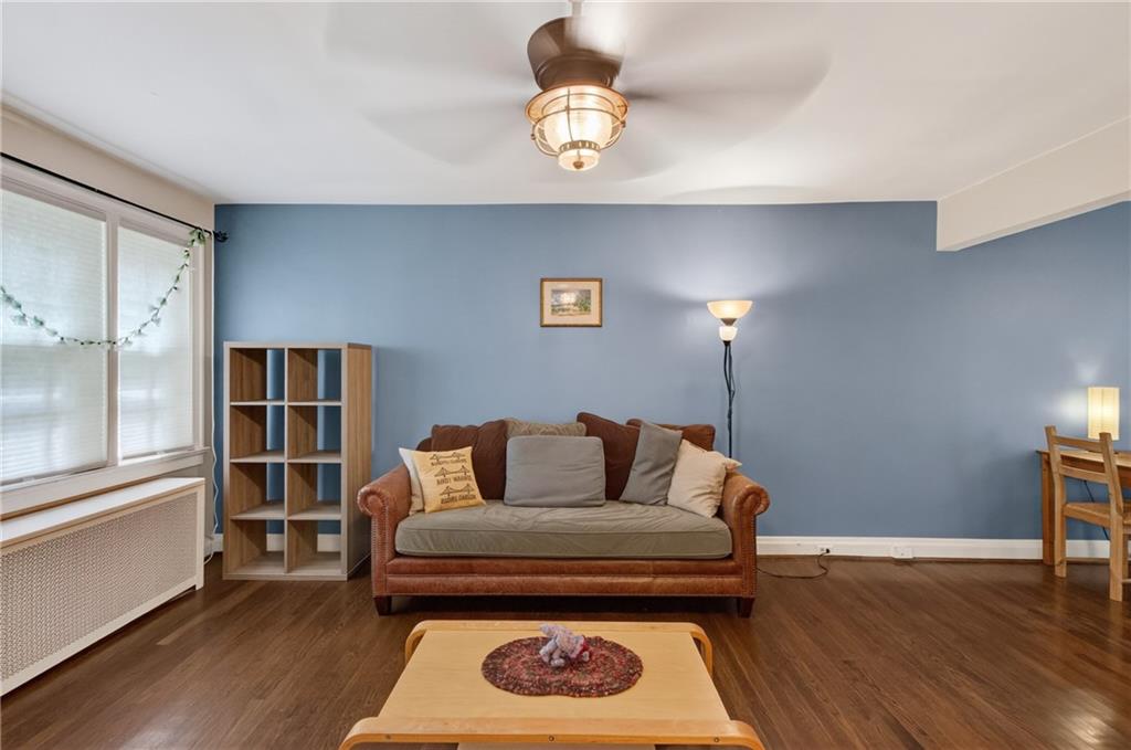 447 Sulgrave Road Pittsburgh, PA 15211 - Photo 9 of 38 Gallery Image 9