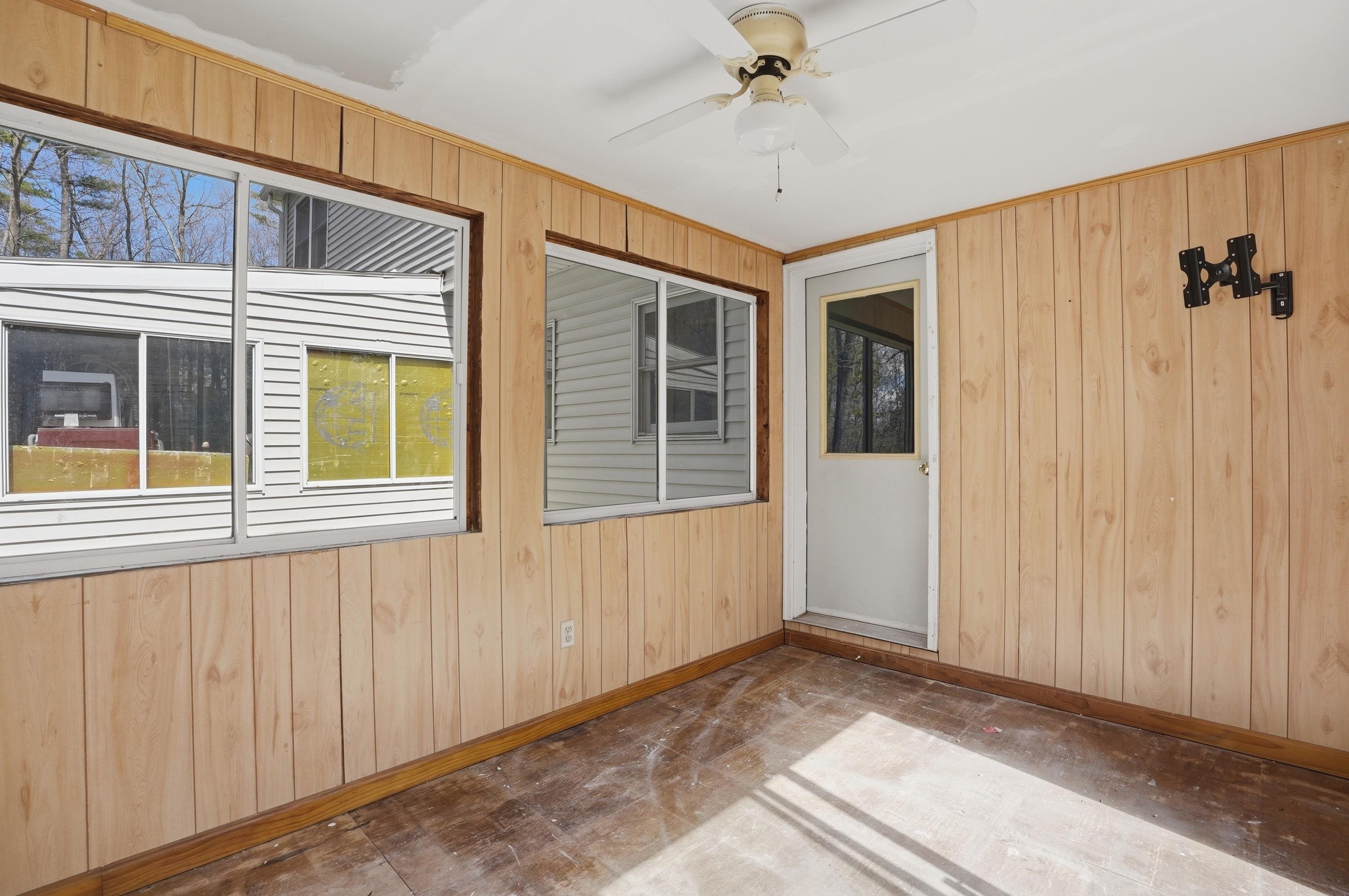 63 Kienia Road, Unit B Hudson, NH 03051 - Photo 19 of 39