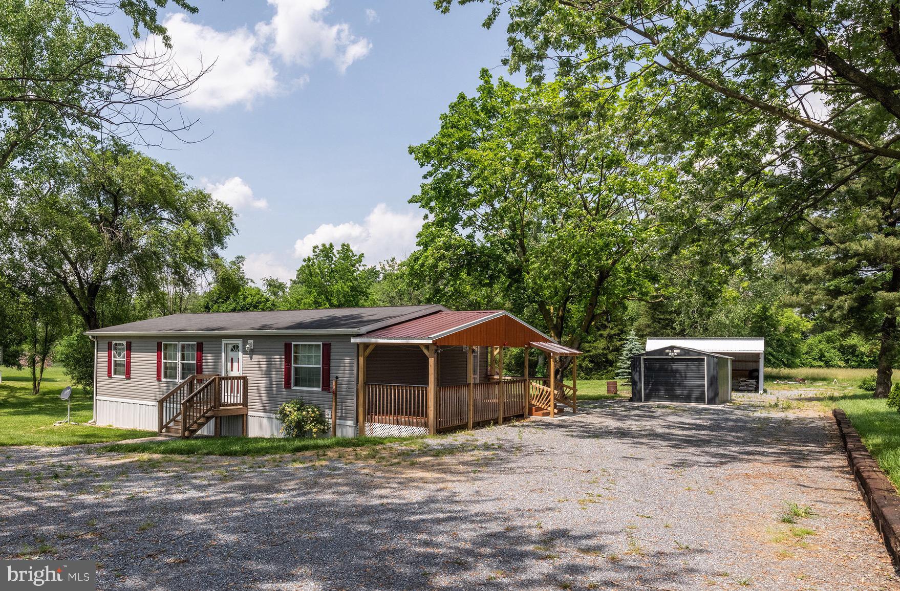 13467 Kretsinger Road Smithsburg, MD 21783 - Photo 1 of 28 Gallery Image 1