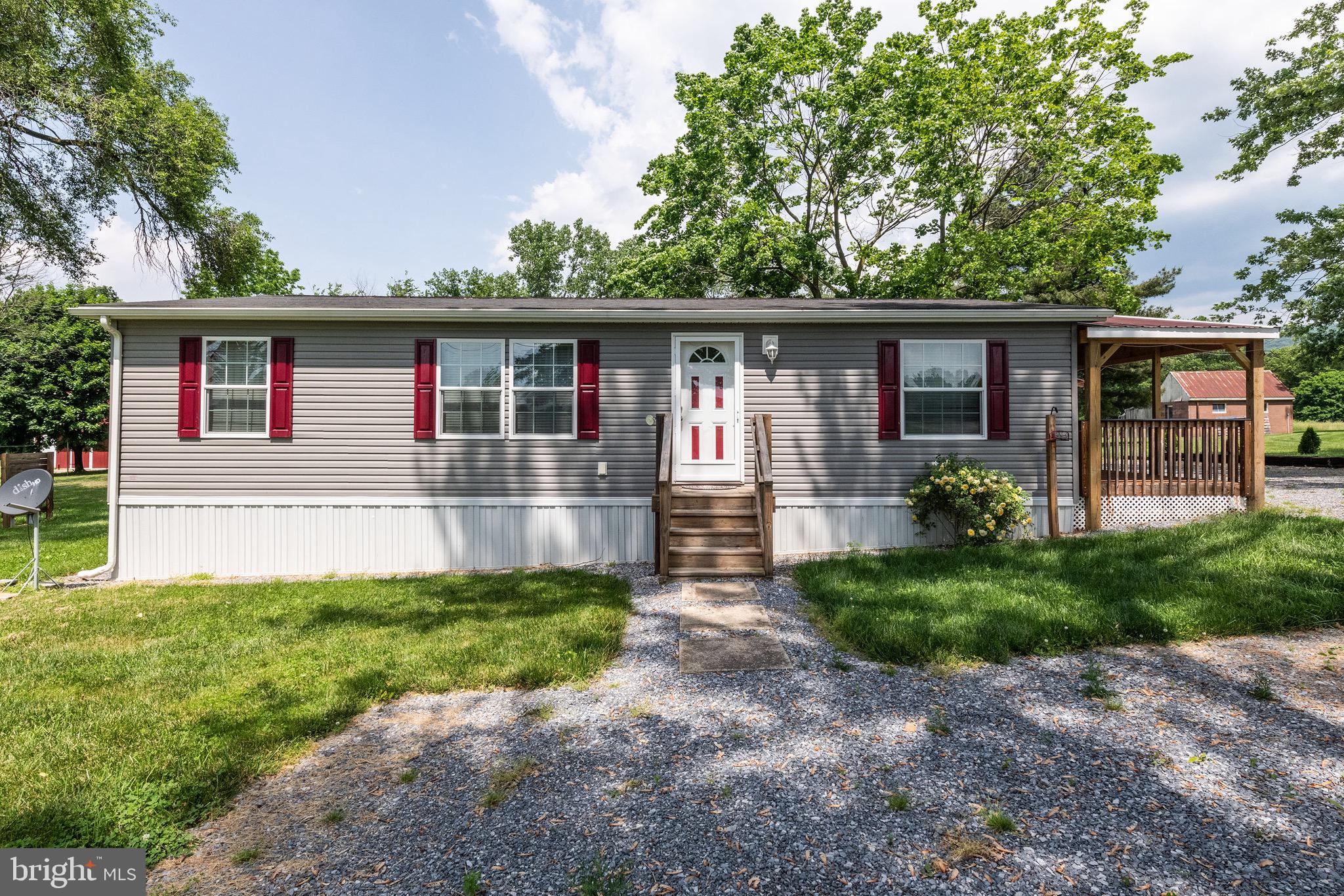 13467 Kretsinger Road Smithsburg, MD 21783 - Photo 2 of 28 Gallery Image 2