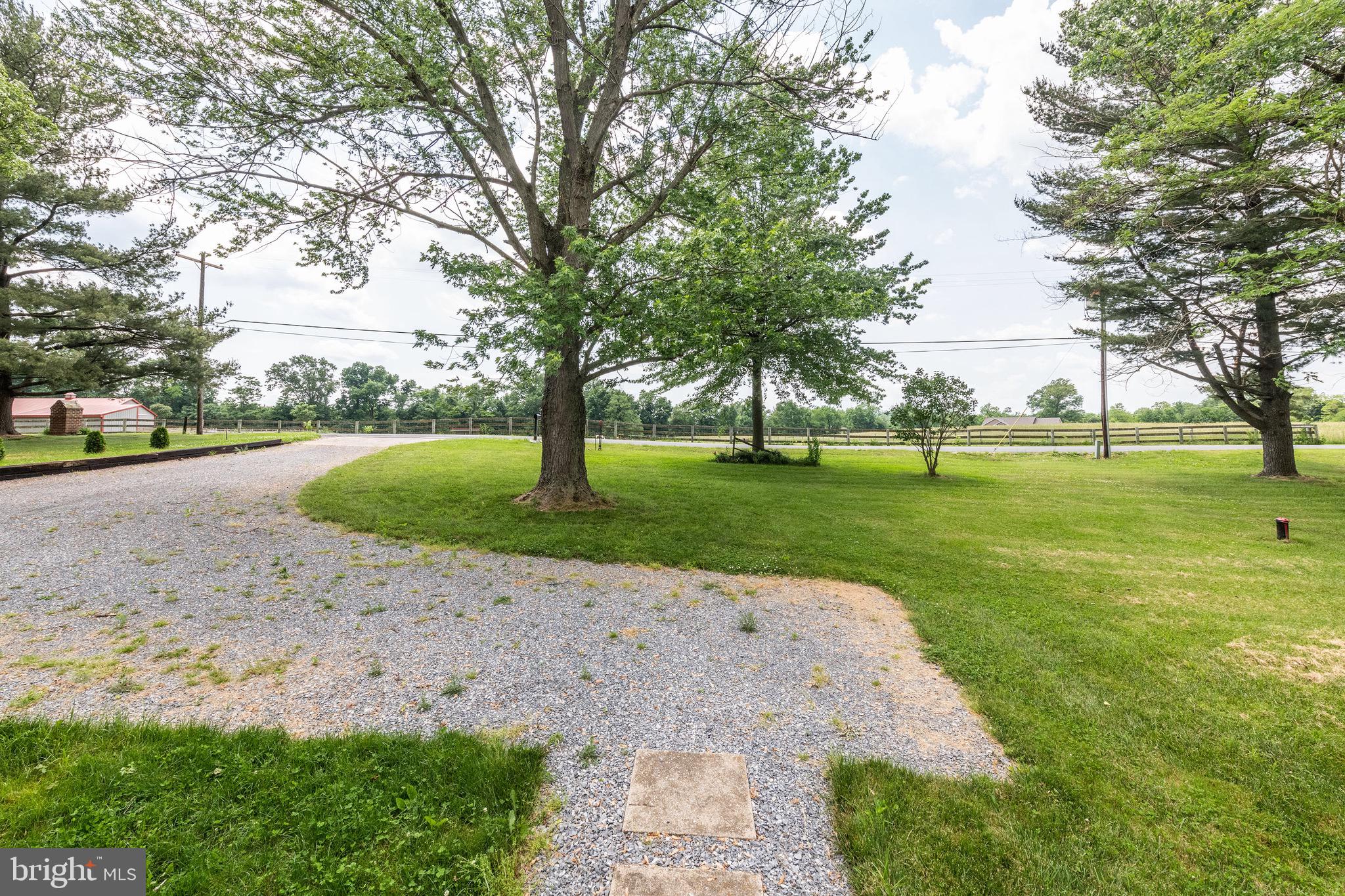 13467 Kretsinger Road Smithsburg, MD 21783 - Photo 4 of 28 Gallery Image 4