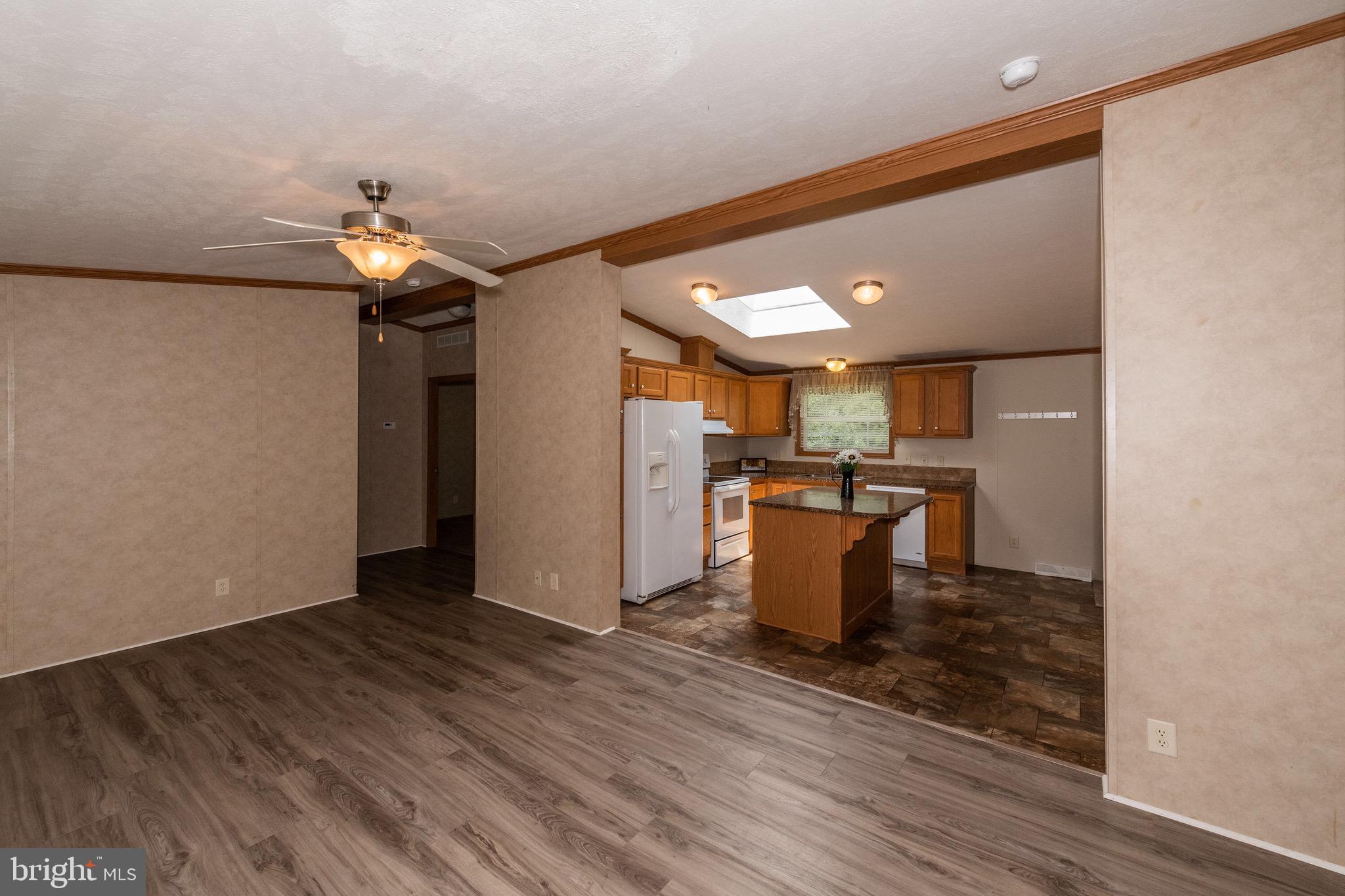 13467 Kretsinger Road Smithsburg, MD 21783 - Photo 8 of 28 Gallery Image 8