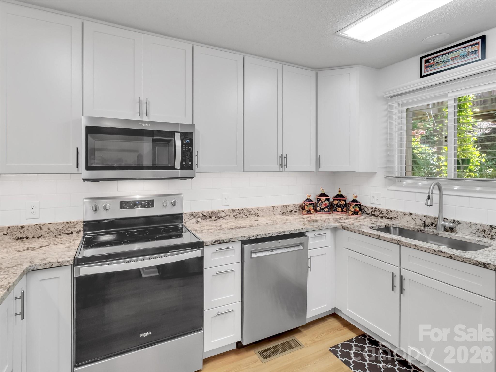 87 Willow Road, Unit C2 Waynesville, NC 28786 - Photo 18 of 47 Gallery Image 18